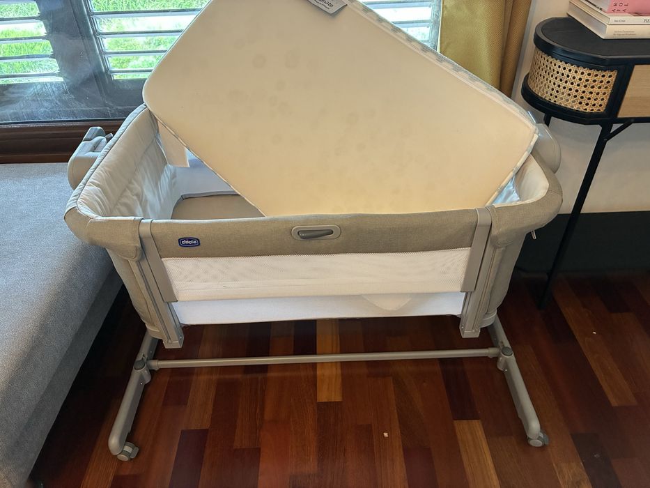 Berço de co-sleeping Chicco Next2Me + colchão Ecus Care Ultimate — NUNCA USADO — 125 €