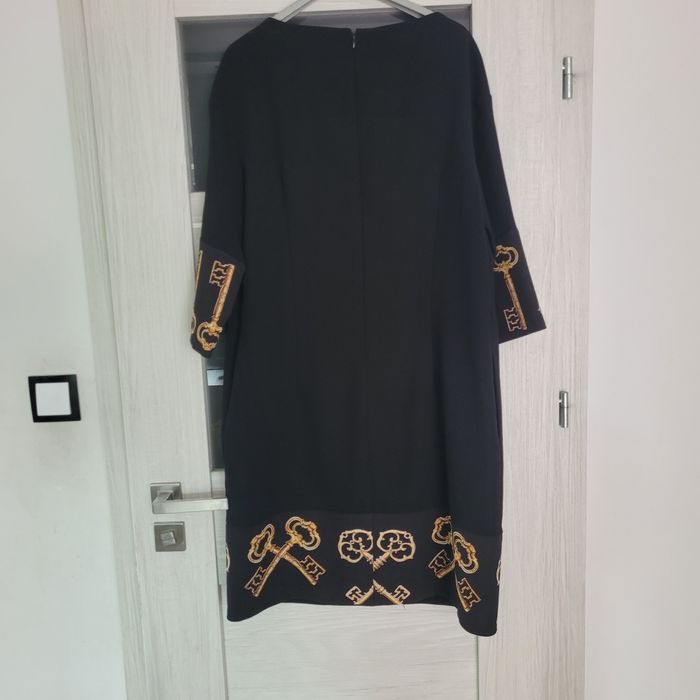 Czarna sukienka w klucze rozm 40/L