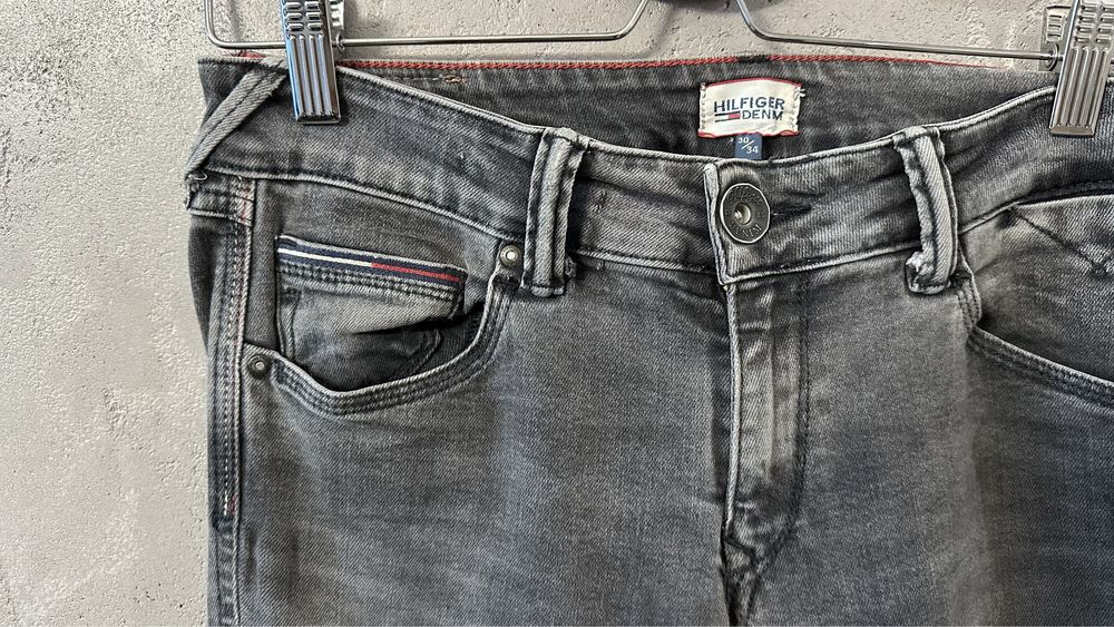 Szare jeansy Tommy Hilfiger W30 L34