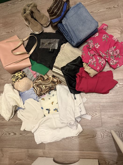 Віддам речі  жіночі