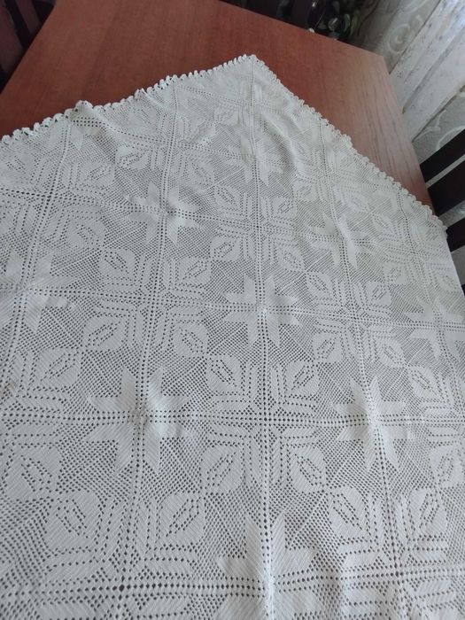 Toalha de mesa feita a mão
