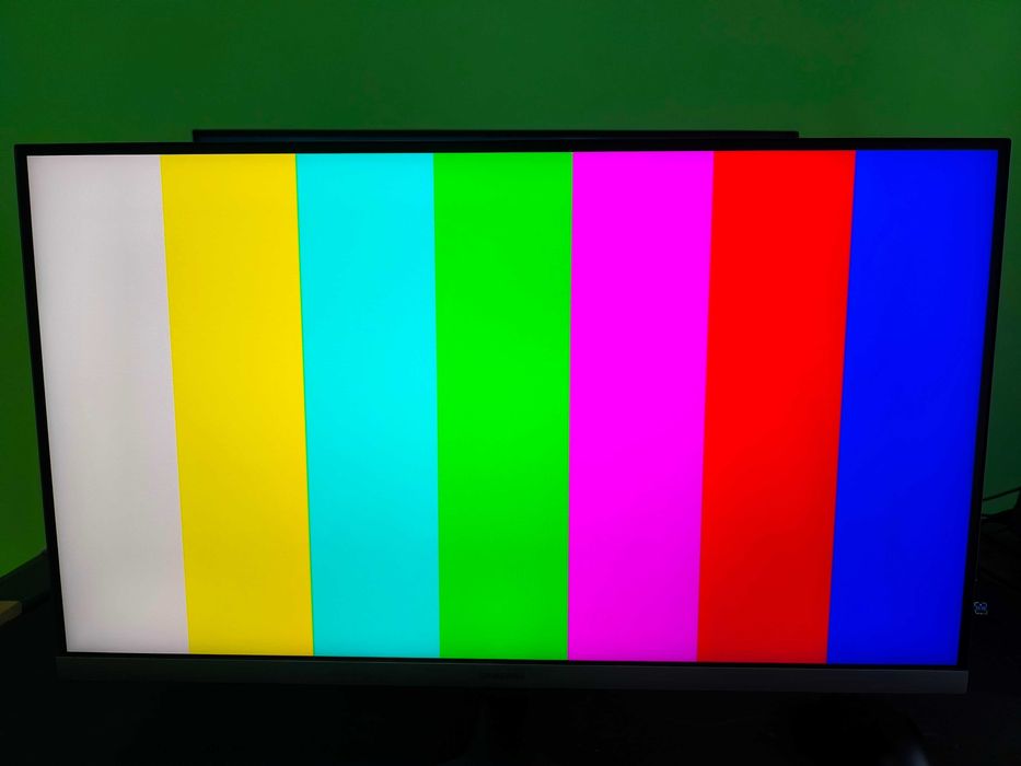 Samsung LU28R550 28″ — монітор 4K UHD IPS у хорошому стані