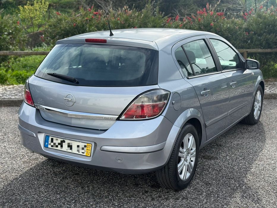OPEL ASTRA COSMO 1.3 Cdti (Gasóleo) 2007