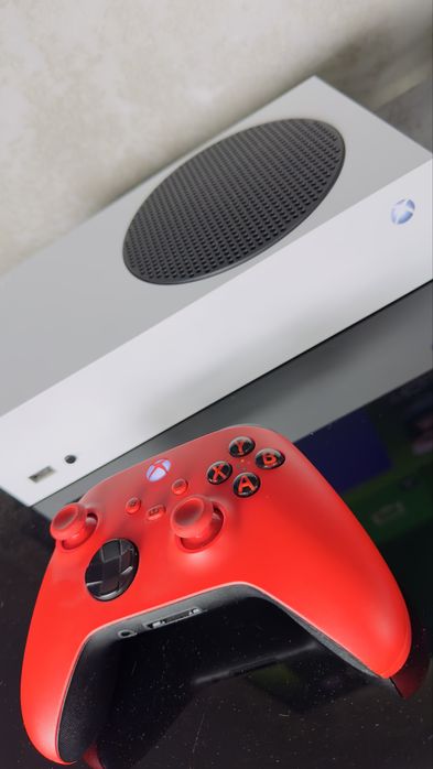 Xbox series S 512 Gb jak nowy