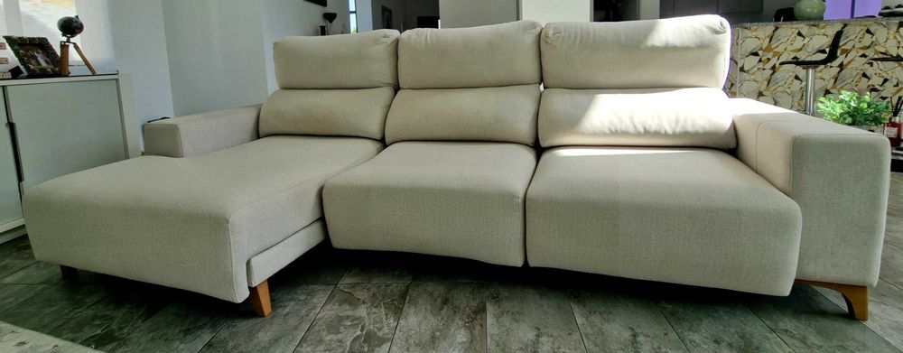 Sofá com long chaise