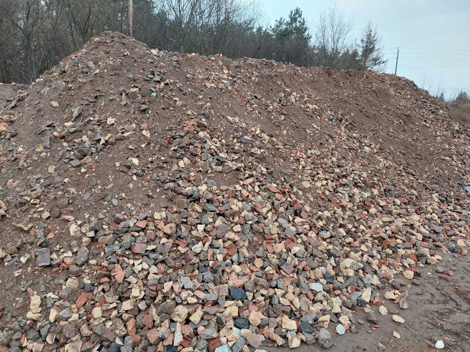 Destrukt betonowy, destrukt ceglany.