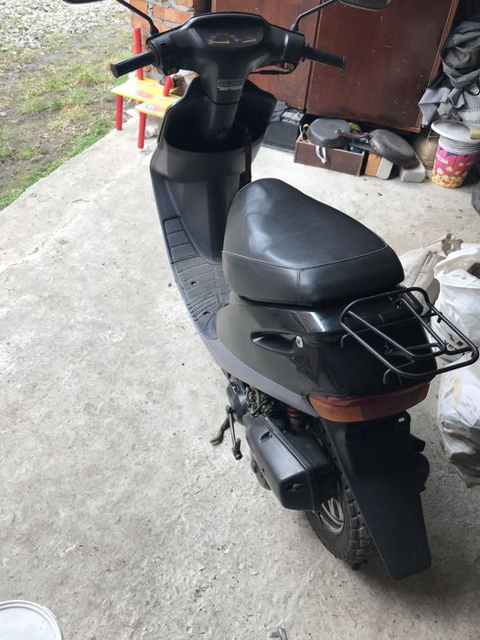 Скутер Хонда діо 27 .