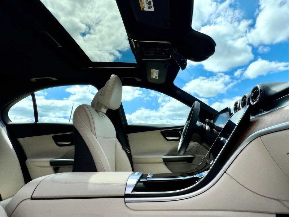 Mercedes-Benz C-Class      2022
