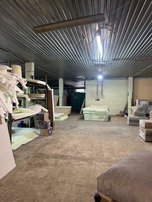 Склад-офіс у центрі міста 3500 м2