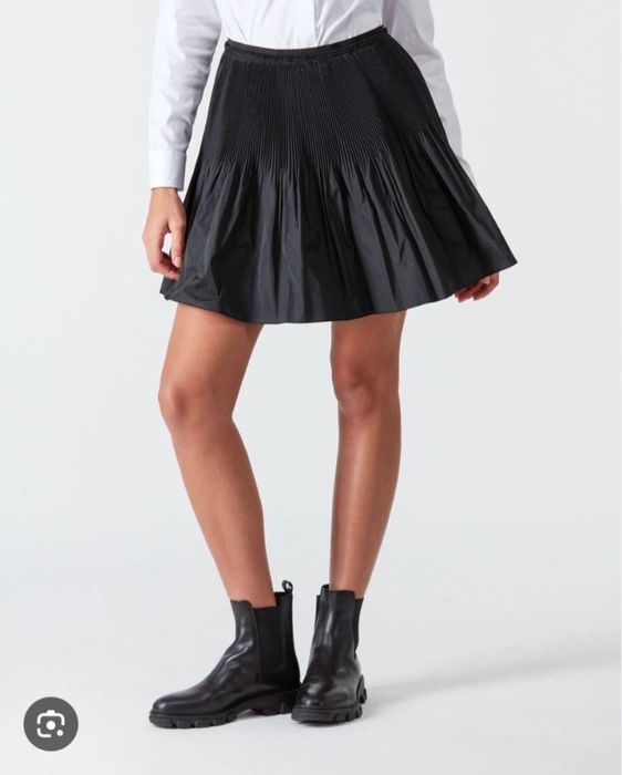 Новая Юбка Red Valentino оригинал Размер 44