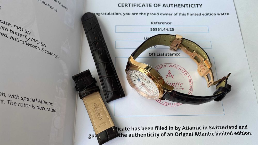 Atlantic Chronograph Universal