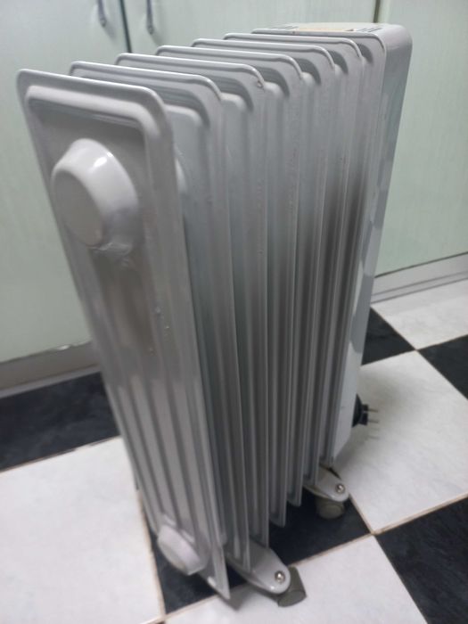 Обігрівач масляний.