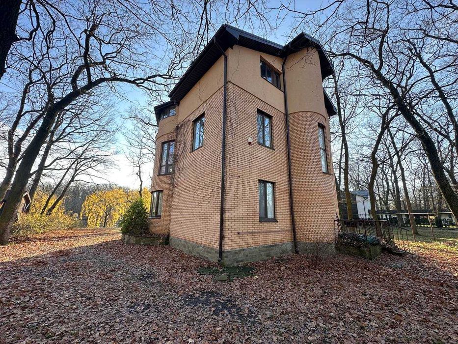 Здам шикарний будинок в Орловщині.