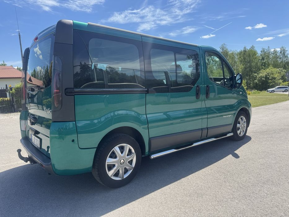 Renault Trafic/Vivaro Passenger Klima Bezywpadkowy