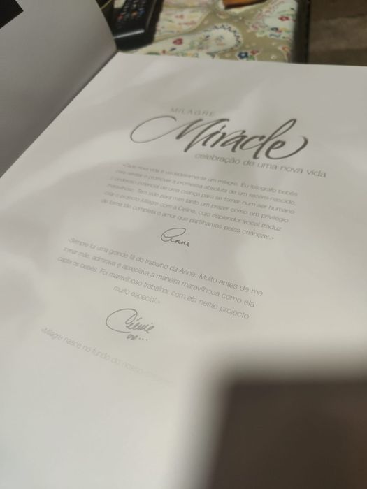 Livro Milagre Mirande celebração de uma nova vida CD/DVD