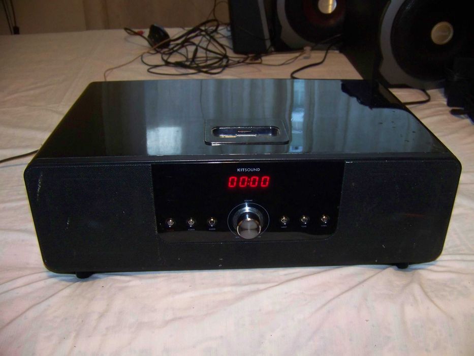 boom dock para ipod ou auxiliar externo - tem rádio