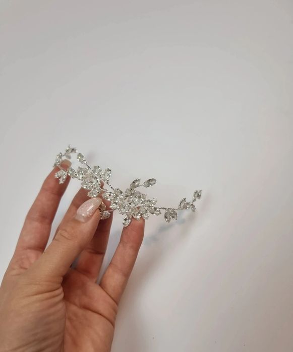 Ozdoba ślubna do włosów srebrno kryształowa gałązka piękna mieniąca