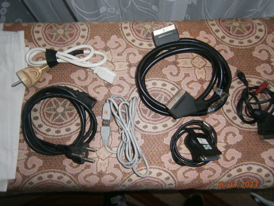 Przewody USB, euro ,zasilanie komputera, cinch, w sumie 6 sztuk