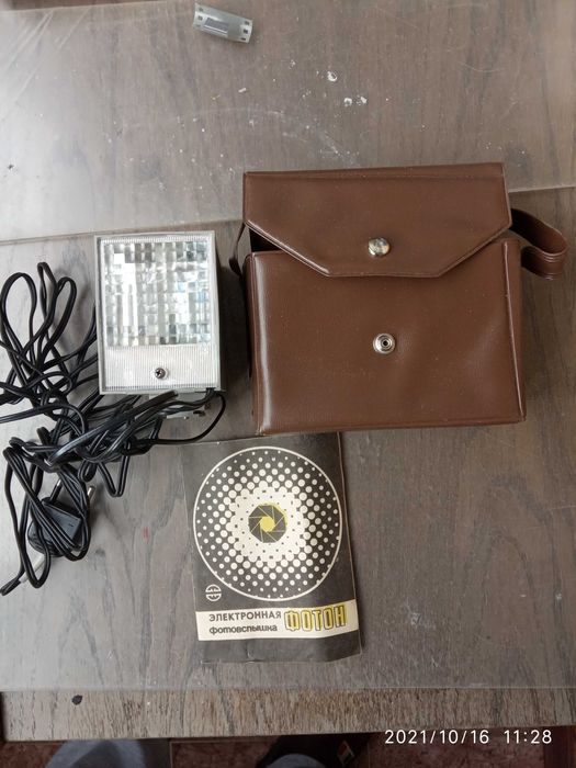 Продам фотоаппарат Смена и фотовспышку электр. Фотон