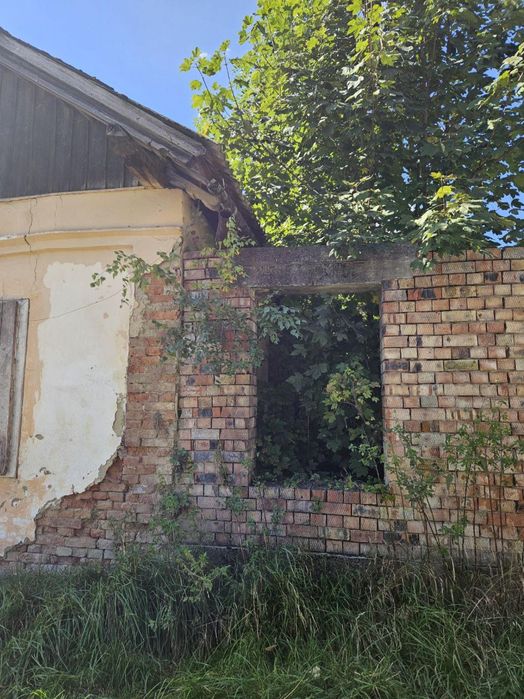 Будинок з землею 9,32сотих в центрі Косова