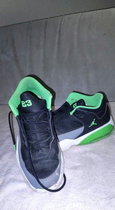 Buty Jordany Max Aura 3