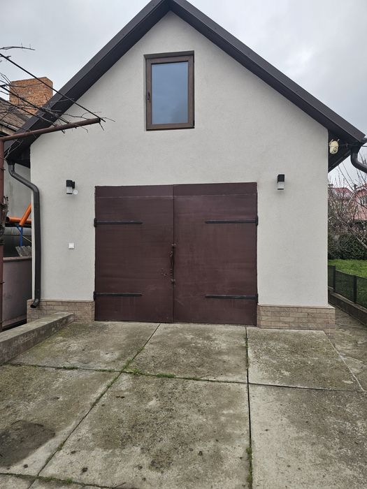 Продаж    Будинку  центр  Чернівці