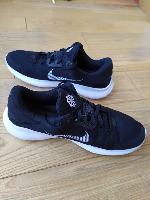 Кросівки Nike Flex Experience Run 11 оригінальні  40,5 розмір