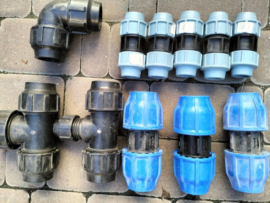 Муфти з'єднувальні,тройники