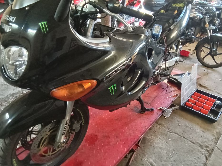 Serwis motocykli quadów motorowerów skuterów MOTOpartyzant motocyklowy