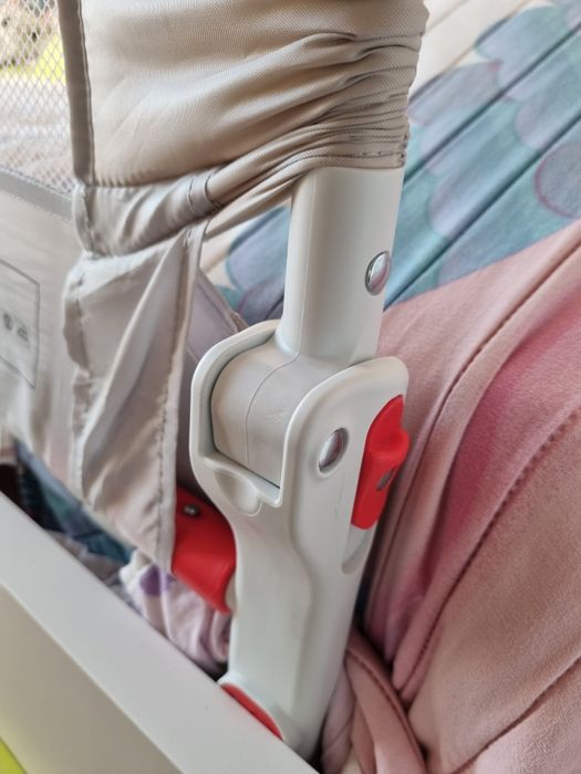 Grade de cama rebatível