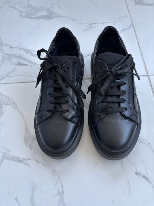 Кеди фірми Естро шкіра