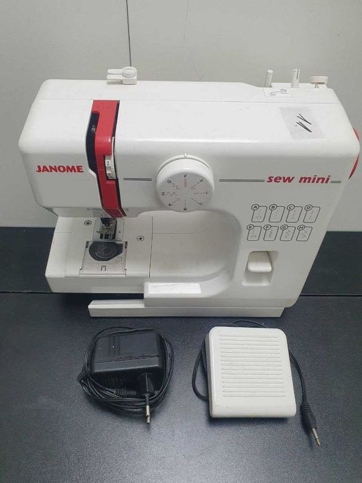 Швейна машинка Janome Sew Mini 525