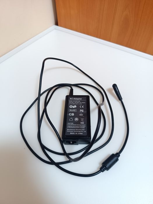 Блок питания (зарядное устройство) для ноутбука 20V 3.25A (65W)