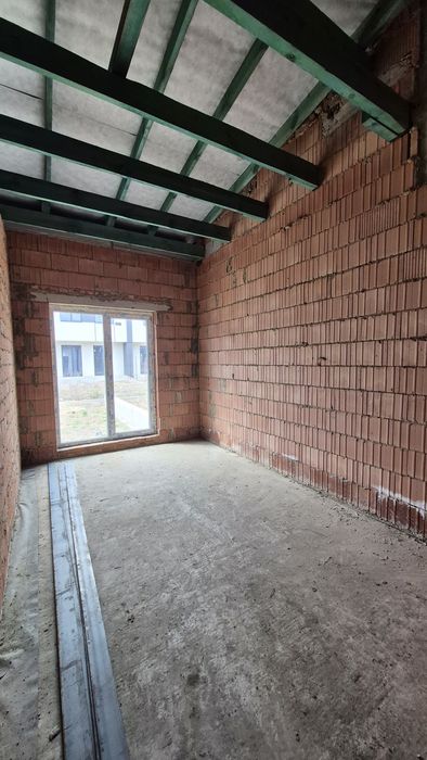 Продам котедж з міськими комунікаціями!