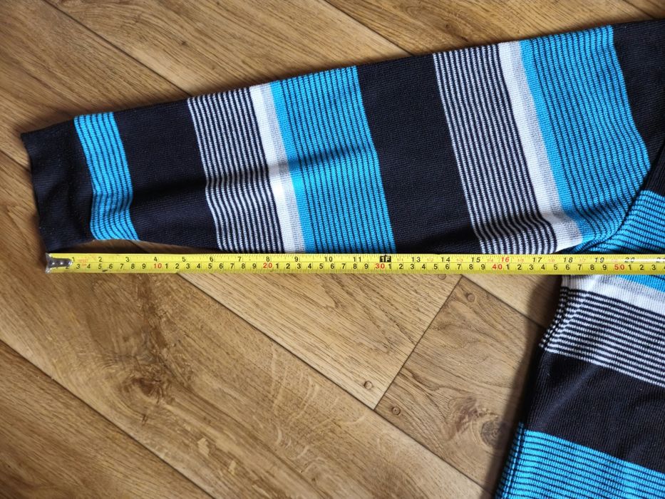 Sweter męski w paski