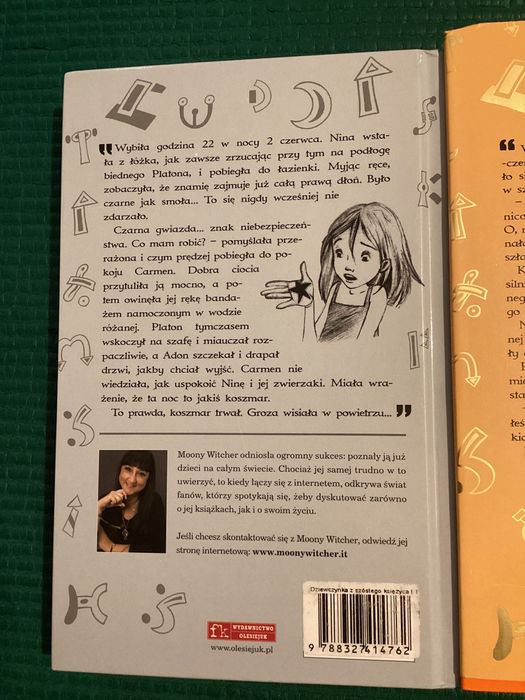 Moony Witcher ,,Dziewczynka z szóstego księżyca”