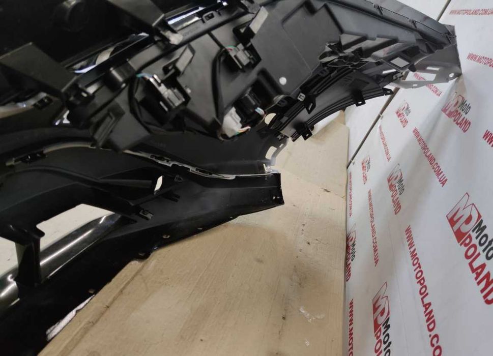 Бампер передній  NISSAN ARIYA 2020- Абсорбер  620905MP0B 620915MP0A