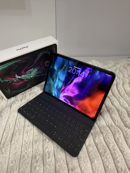 iPad Pro 11” 1gen 256gb WiFi+Cellular LTE + Apple Keyboard