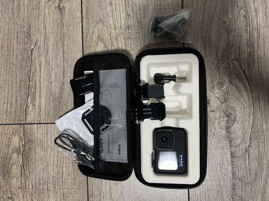 Продам екшн камеру GoPro Hero 10, нова, не використовувалась