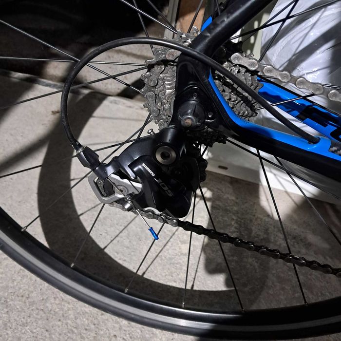 Bicicleta de estrada em carbono