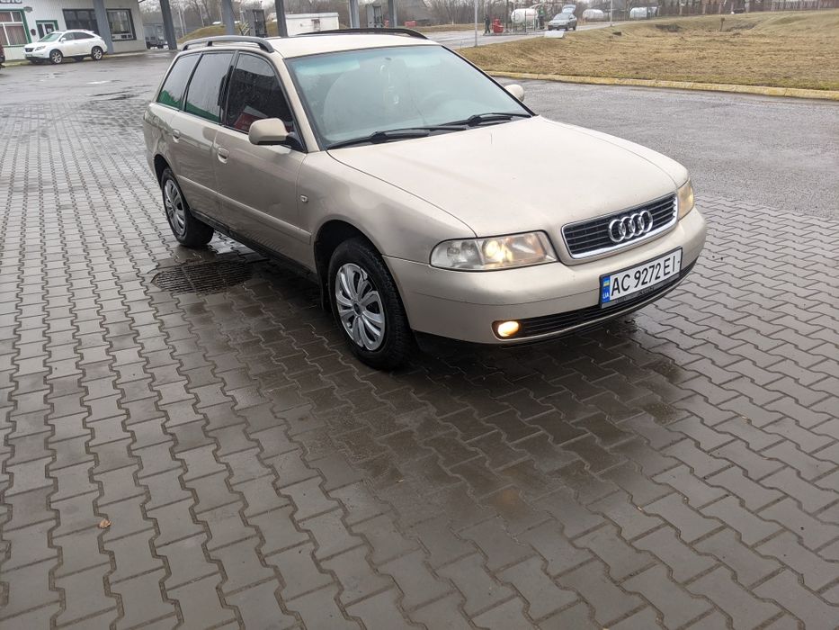 Ауді А4 1.8 турбо бензин АВТОМАТ