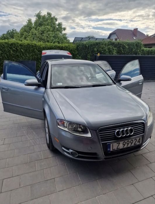 Audi A4 limousine
