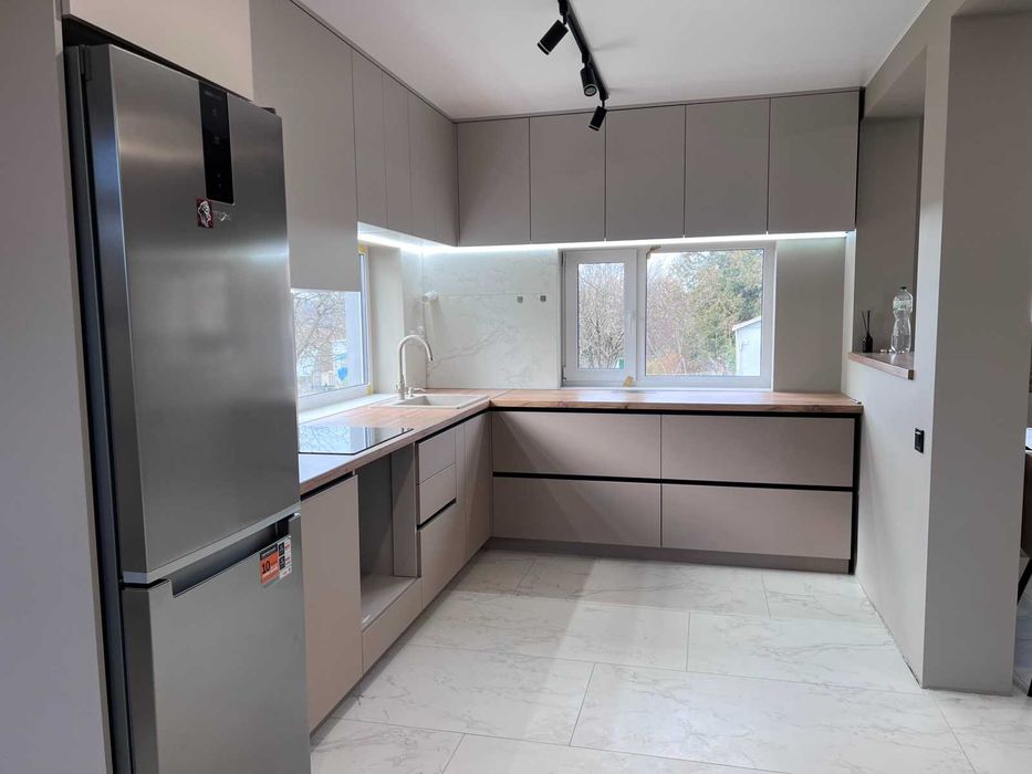 Продаж Будинку, 2-поверхи з новим ремонтом, КНИЖКІВЦІ 38119