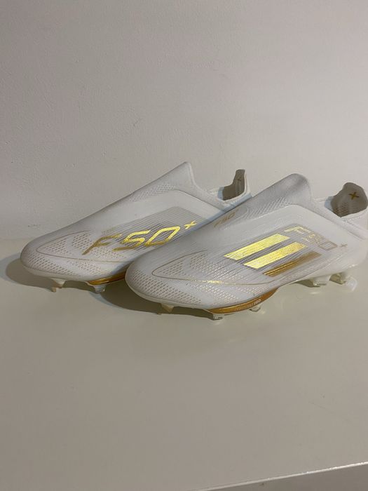 Chuteiras adidas, F50