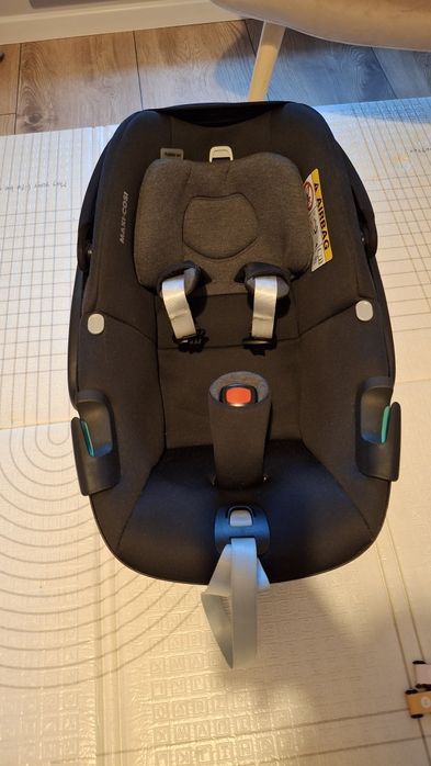 Fotelik nosidełko Maxi Cosi Pebble 360 isize