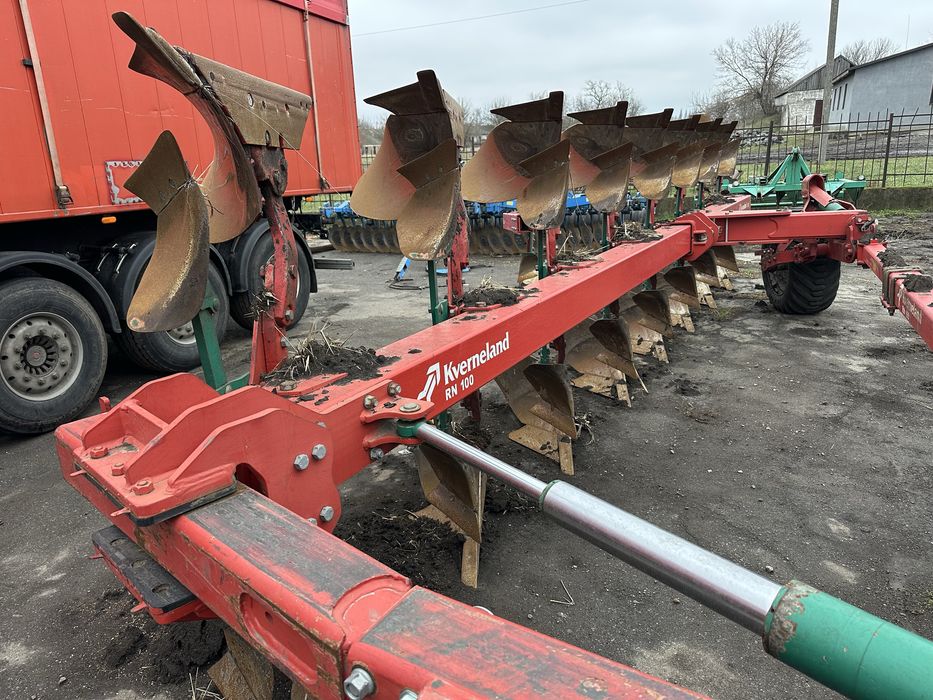 Плуг Kverneland NR-100, корпусів 8+1 ON Land