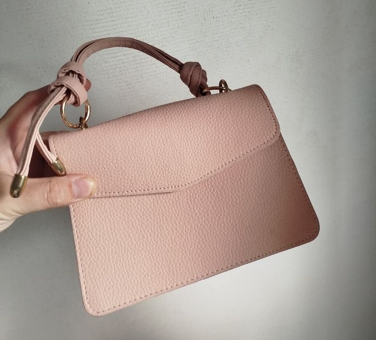 Сумка жіноча гарна