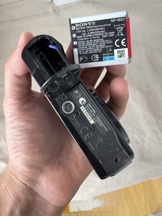 Цифровий фотоапарат Sony Cyber Shot DSC-H70