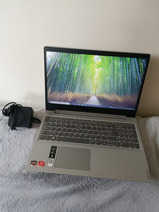 Lenovo IdeaPad S145-15API AMD Ryzen 5 8 / 512 GB SSD Radeon Vega 8 2GB win10pro laptop komputer