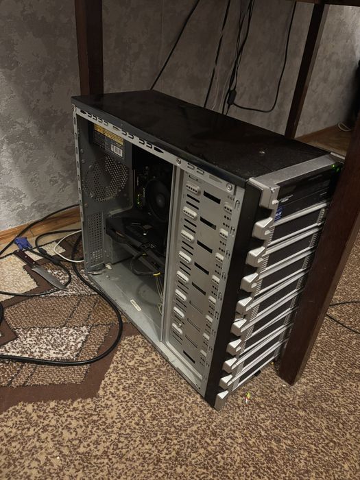 игровой пк + монитор + клавиатура